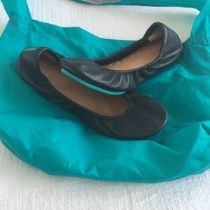 tieks black flats